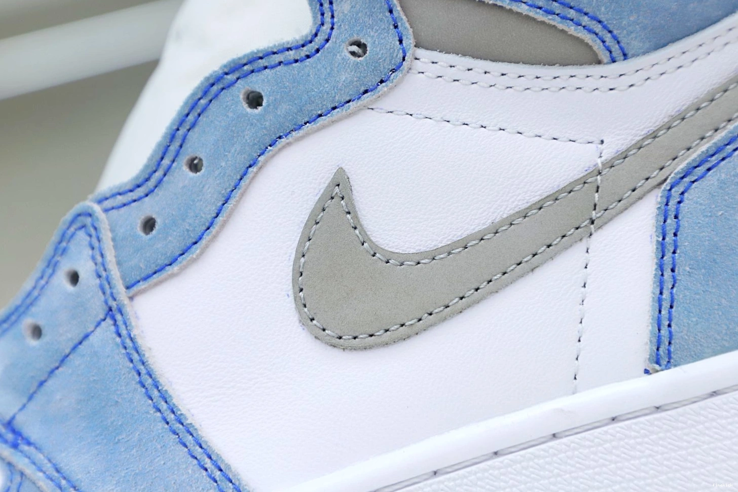 OG 'HYPER HIGH RETRO JORDAN 1 ROYAL' AIR 1226